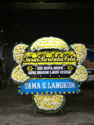 Papan Bunga Duka di Pela Mampang