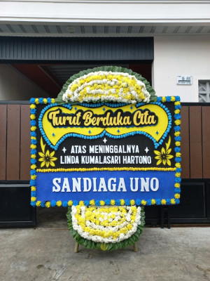 Papan Bunga Duka di Pela Mampang